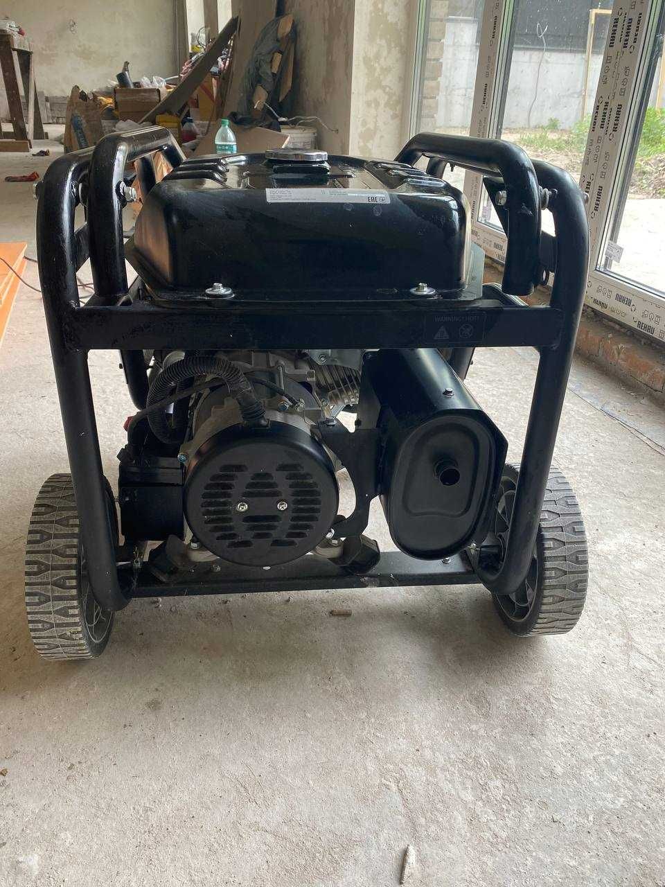Генератор бензиновий Hyundai HHY 9050FE