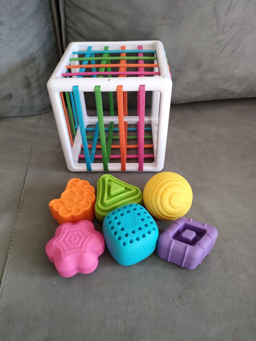 Fat Brain Toys Sorter elastyczna kostka