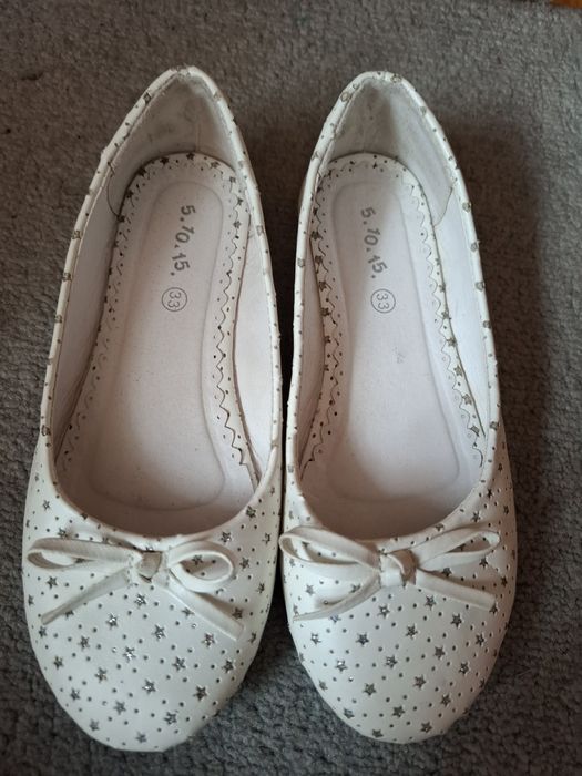 Baleriny białe, rozmiar 33.