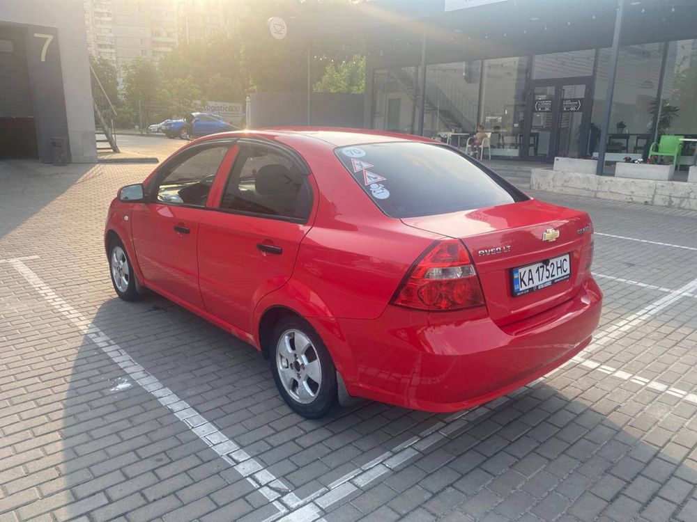 Chevrolet Aveo 1.5 газ/бензин автомат в отличном сост