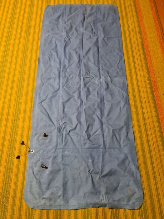 Продам матрац надувний, цілий без дірок.