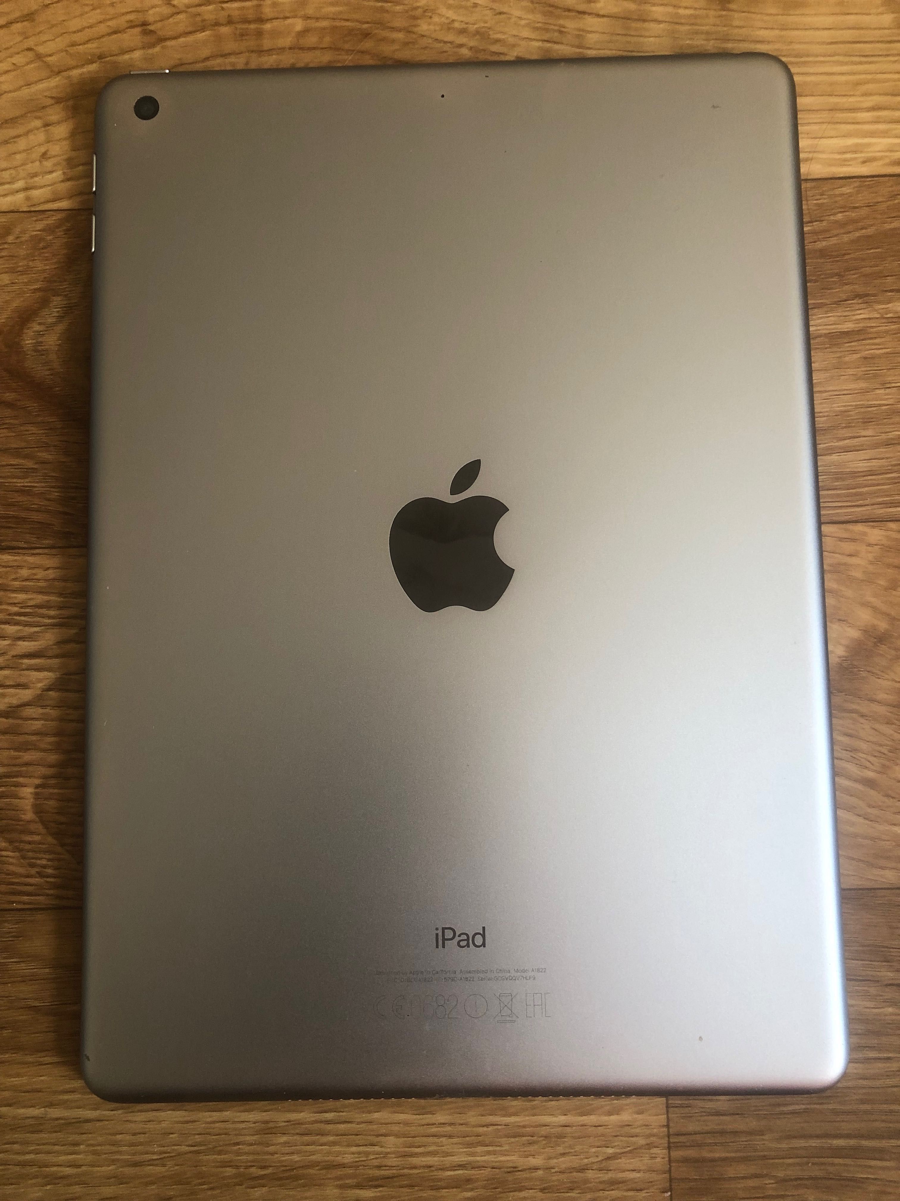 IPad на запчасти