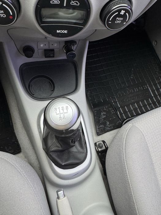 Продам Хюндай Акцент 2008 року 1.6