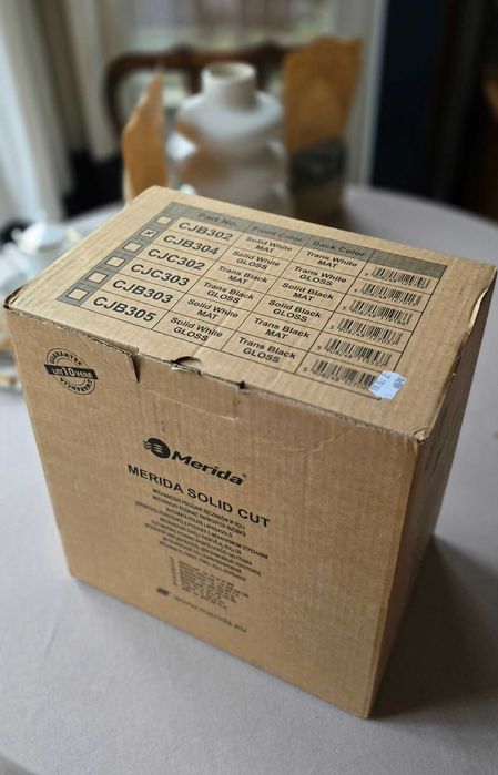 Podajnik/dozownik MERIDA do ręczników papierowych - SOLID AUTO CUT