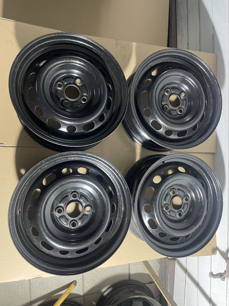 FS12 Komplet felg stalowych 15” 4x100 Mazda