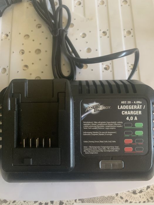 Vendo carregador de aparafusadora ALDI