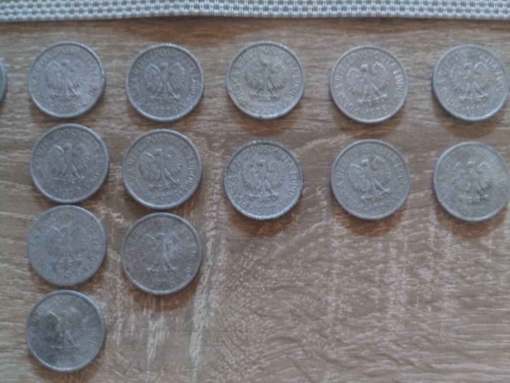 17 monet 20 gr z roku 1962 do 1985r.