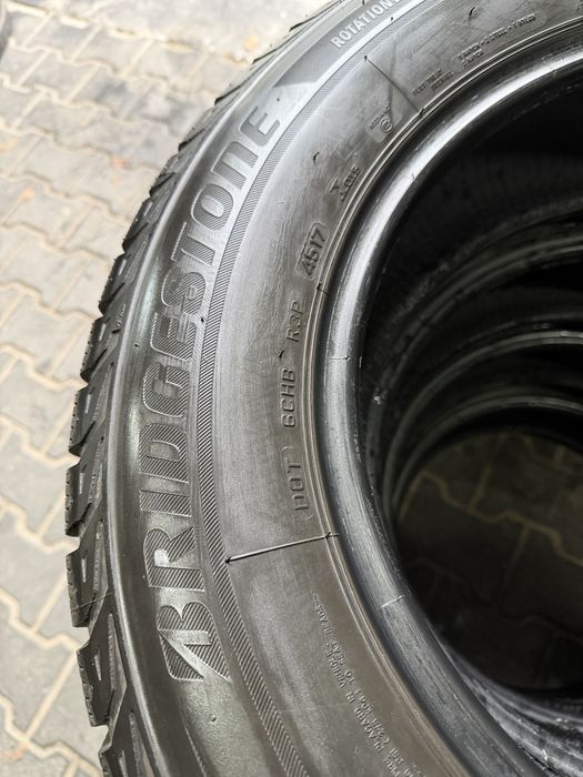 Шини Резина Зима 215/65 R16 98H Bridgestone Blizzak Lm80