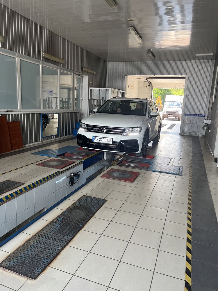 Volkswagen Tiguan 2019 рік