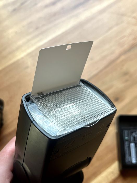 Godox V860IIS (Sony) +X1 T2.4G S Flash trigger - Unused