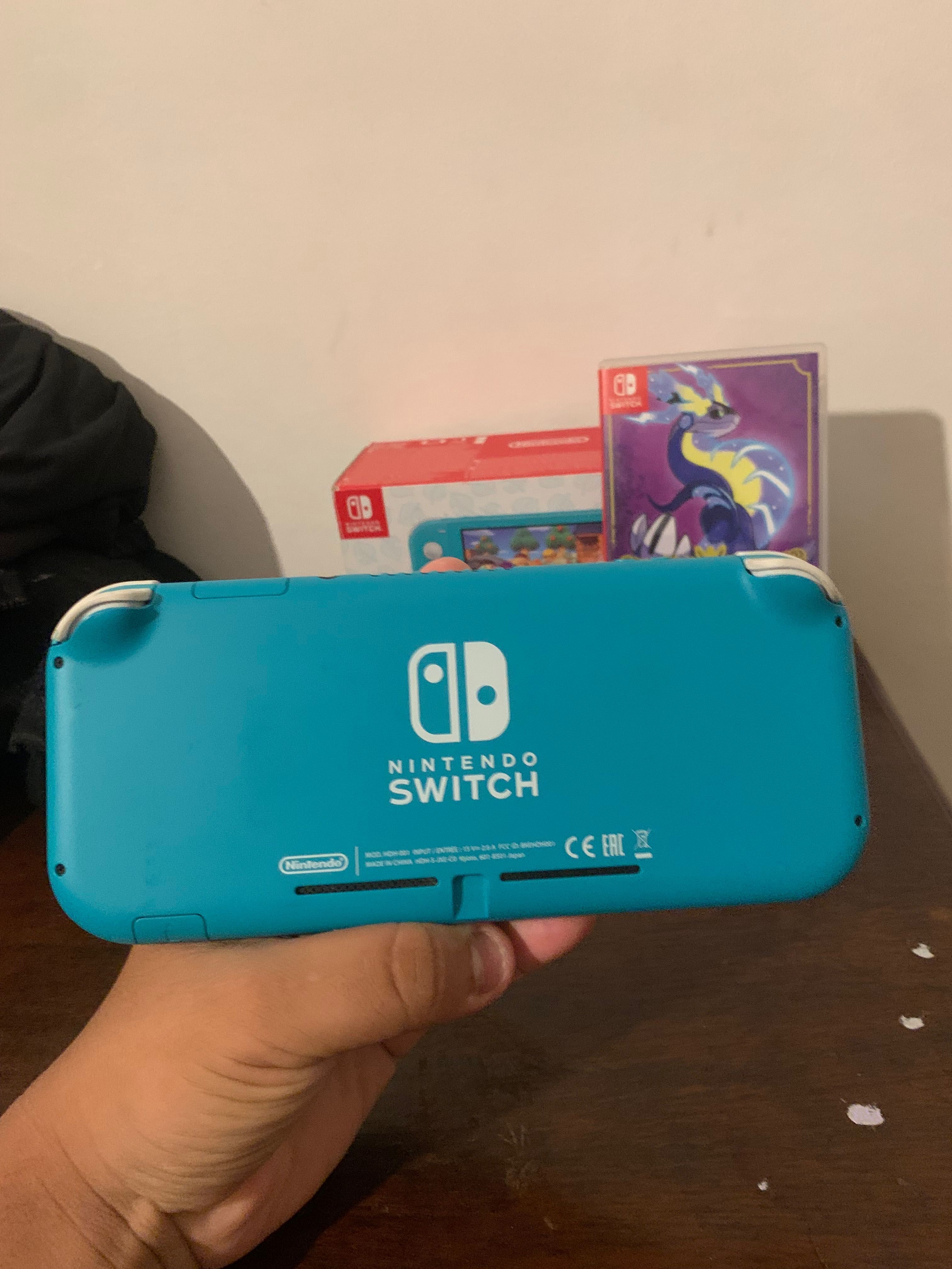 Nintendo switch lite com Pokémon violet