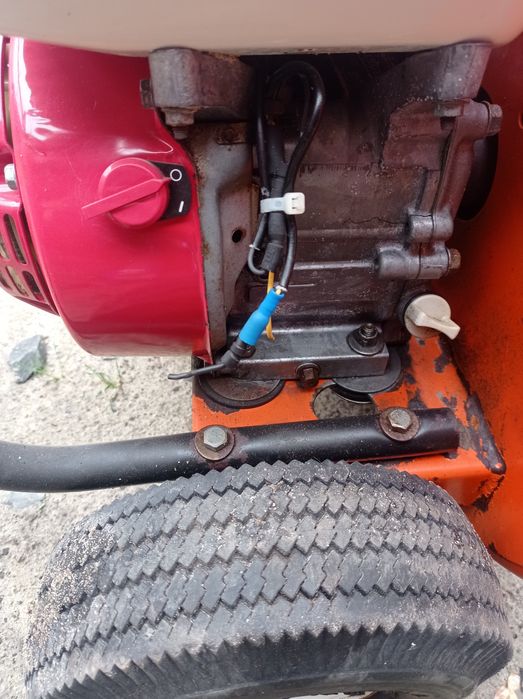 Повітродувка,Бензо уборка листя- піску великих територій