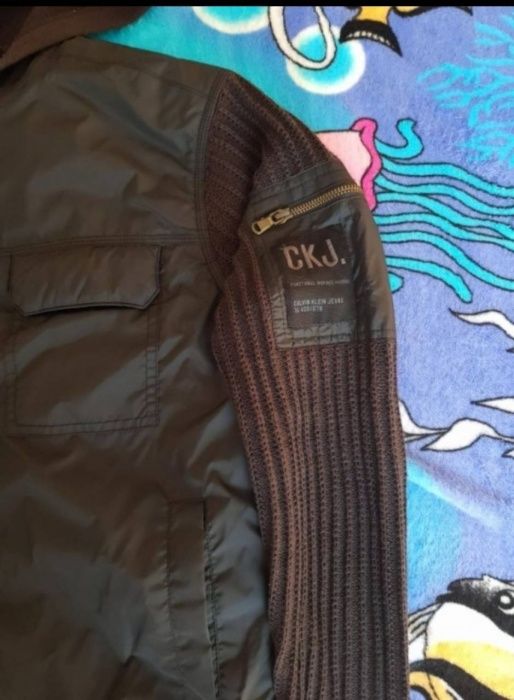 Мужская теплая кофта Calvin Klein Jeans.