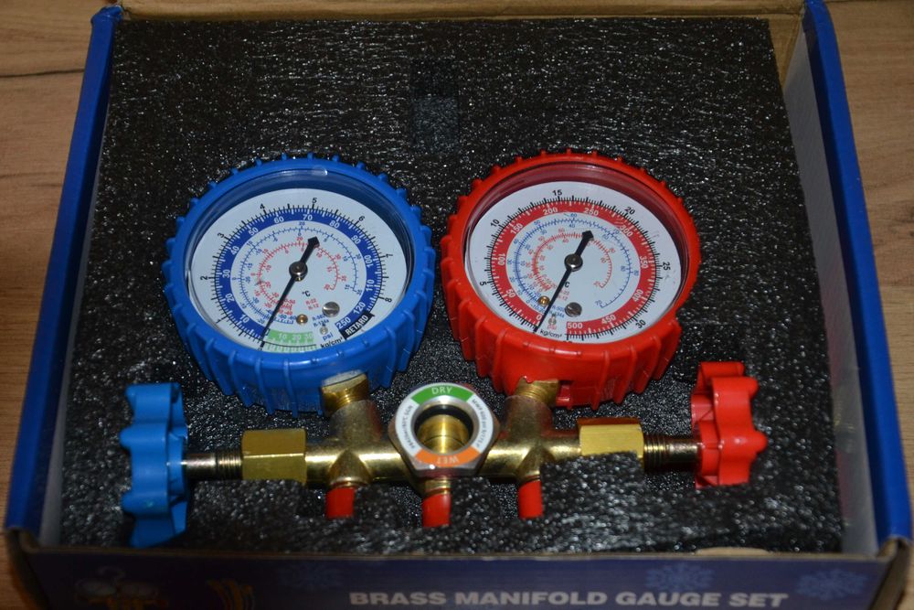 Zestaw wąży do napełniania klimatyzacji czynnikem R134A z manometremi