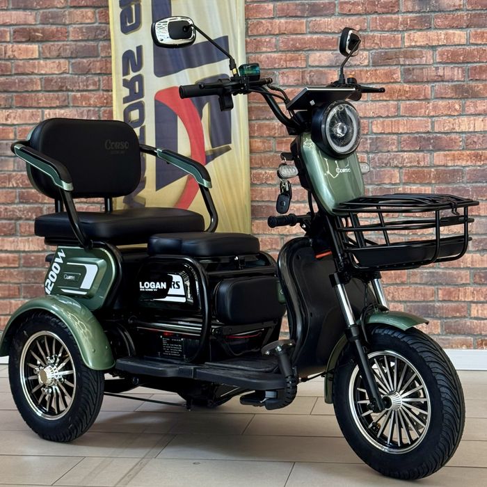 Електротрицикл Logan