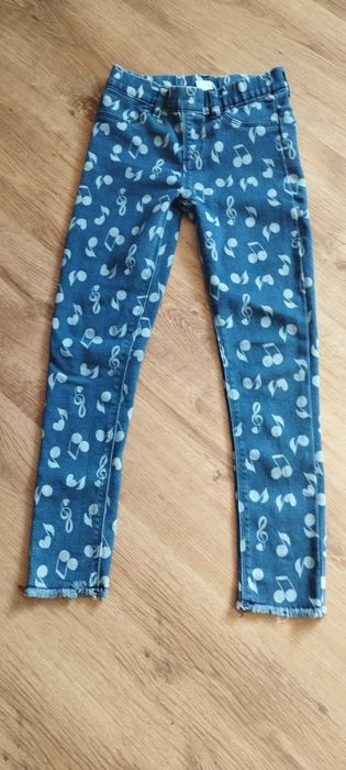 Spodnie rozmiar 134