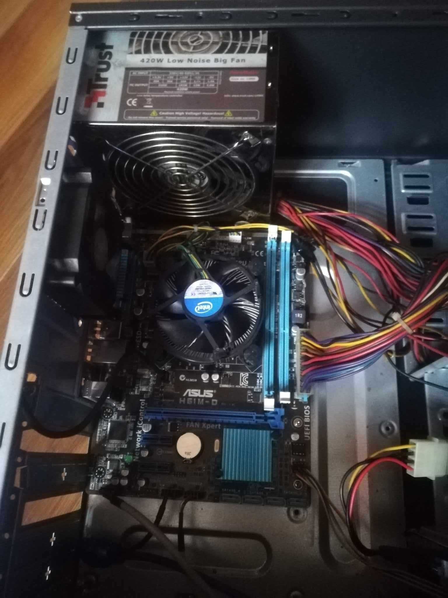 Komputer PC Intel
