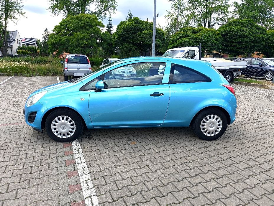 Corsa , sprowadzony opłacony Polecam