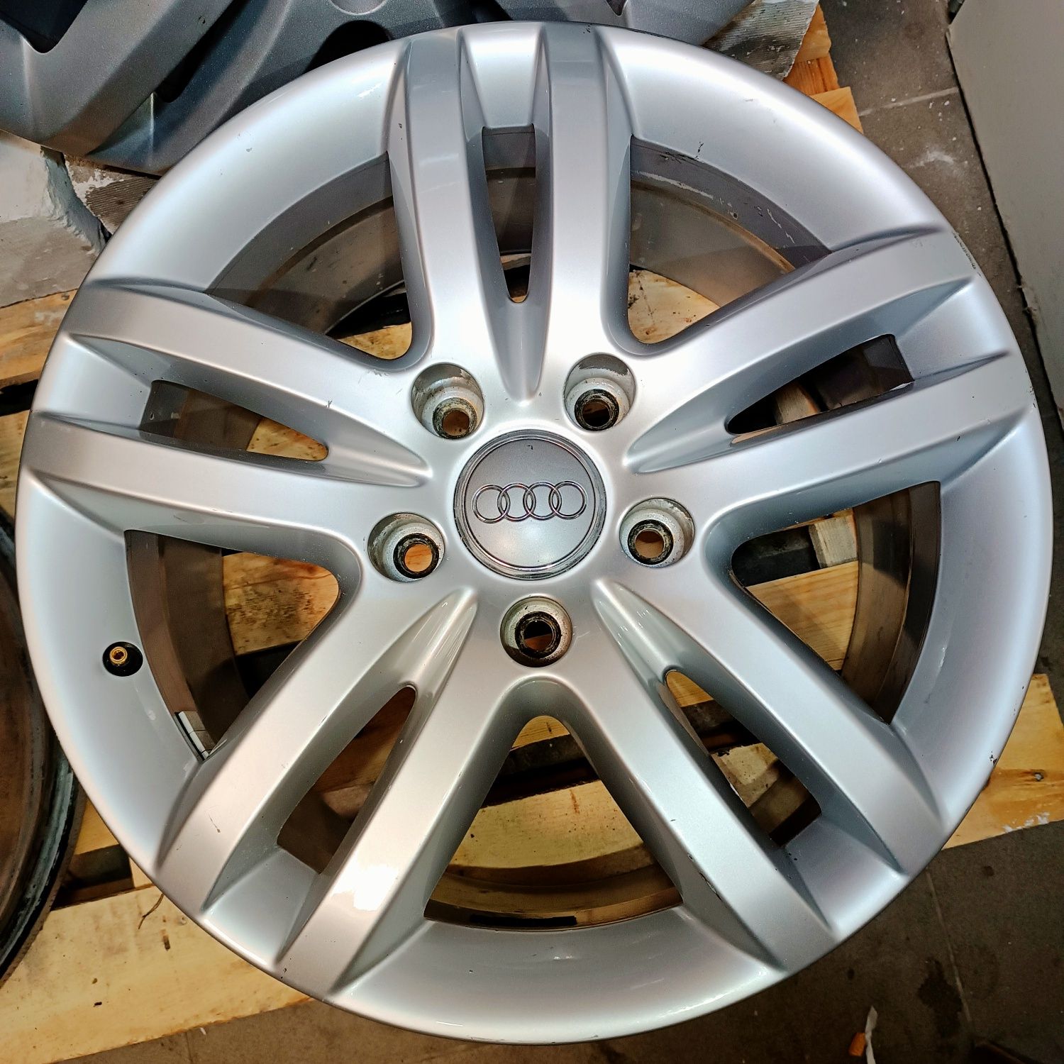 Felgi  Ronal 18” 5x112 ET58 – 8.5J, komplet