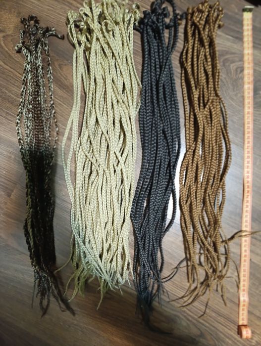 Штучні косички зі зі