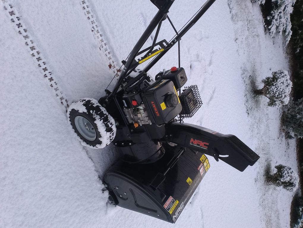 NAC Odśnieżarka spalinowa z napędem 6.5KM - ZLST651Q