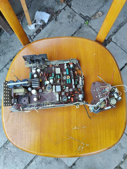 Плата з старого магнітофона