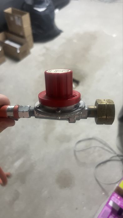 Reduktor regulowany gok