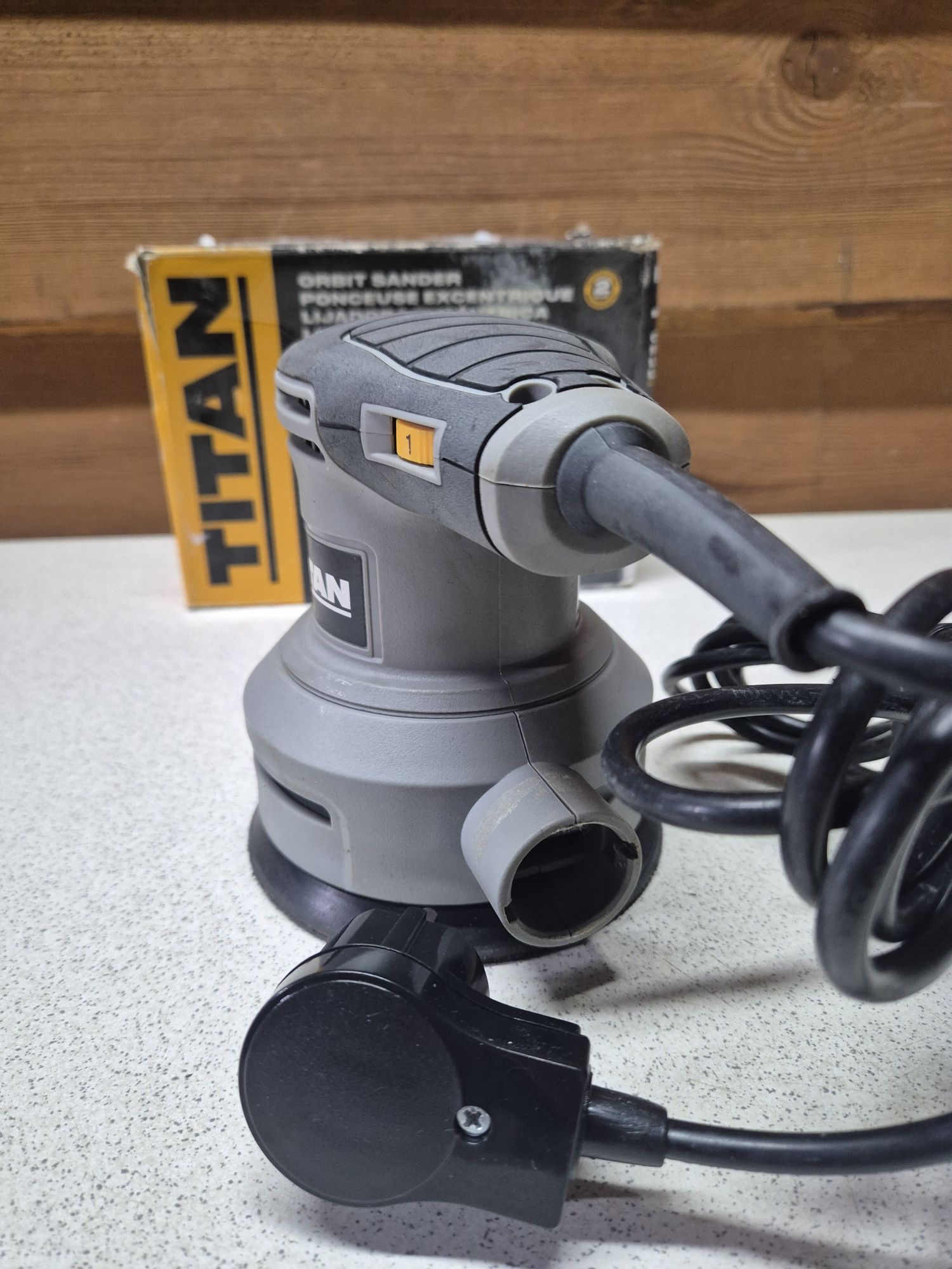 Titan Szlifierka Mimośrodowa 300W