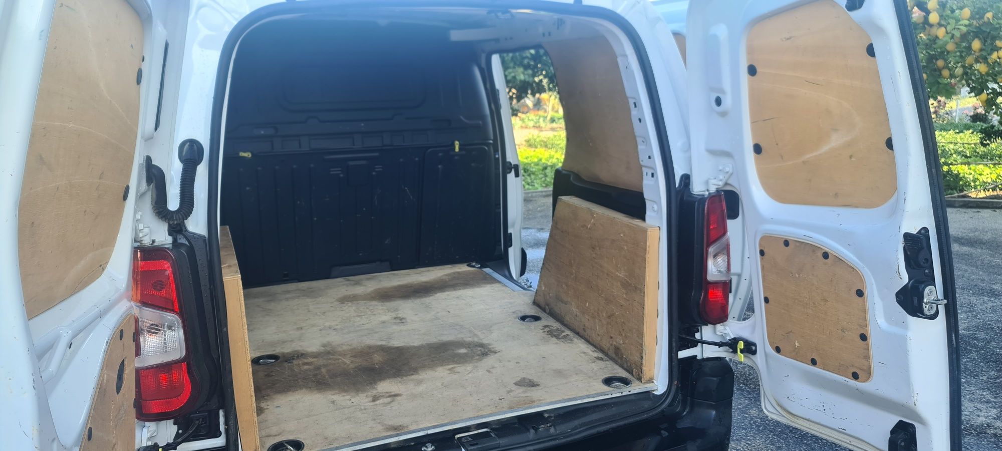 Berlingo 1.6 BlueHdi 100cv 3 lugares