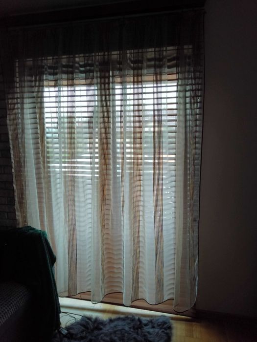 Firany okno i balkon