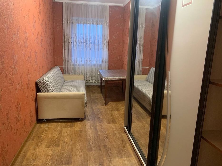 Центр 2 кімнатна квартира