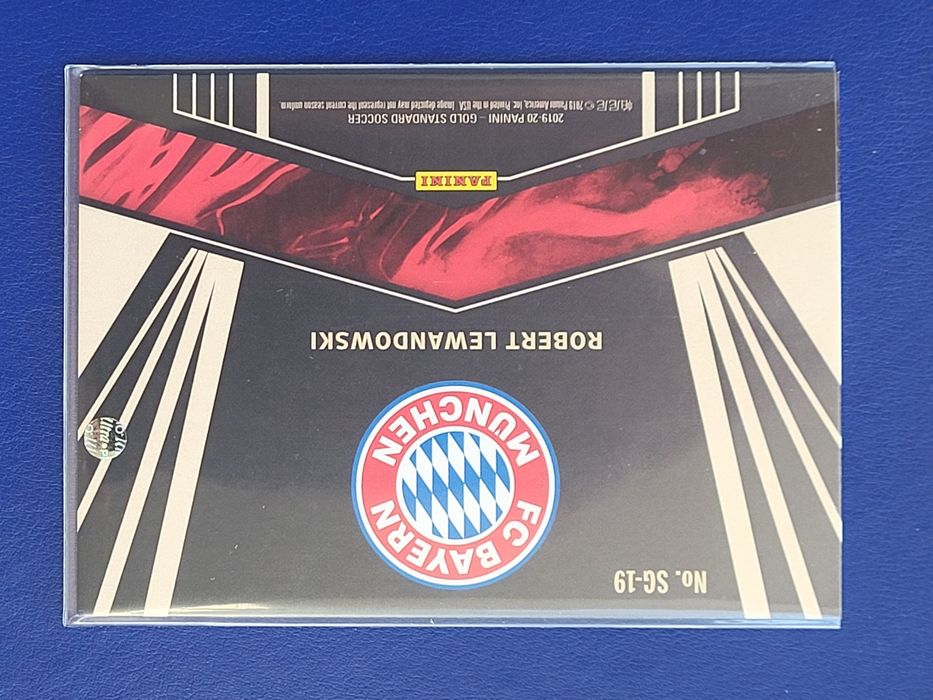 Panini karta limited edition Robert Lewandowski  149