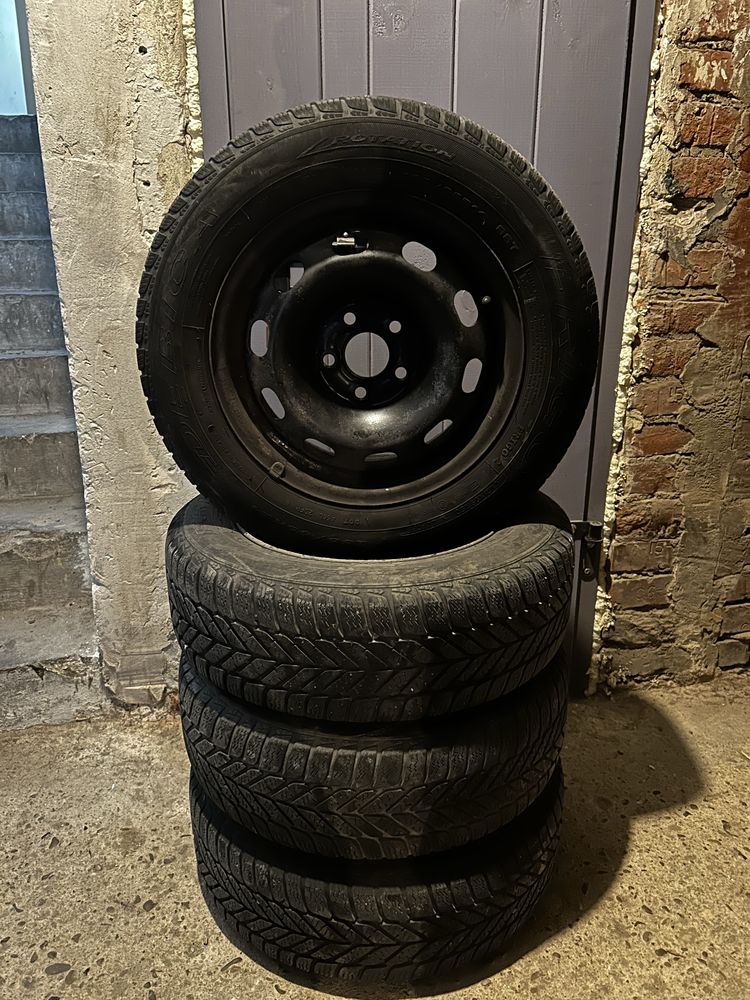 Felgi stalowe 5x100 r. 14 z oponami Debica Frigo
