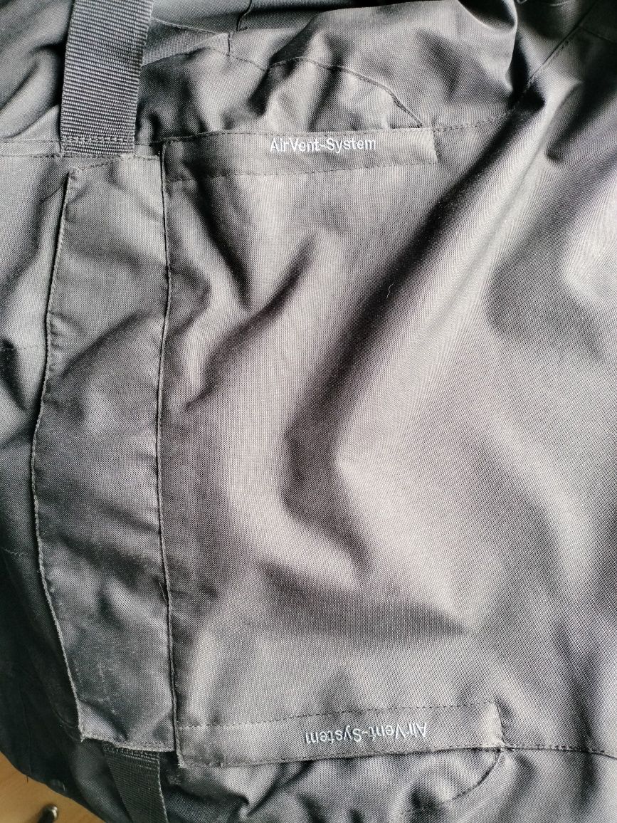 Vendo blusão Mota CP praticamente novo