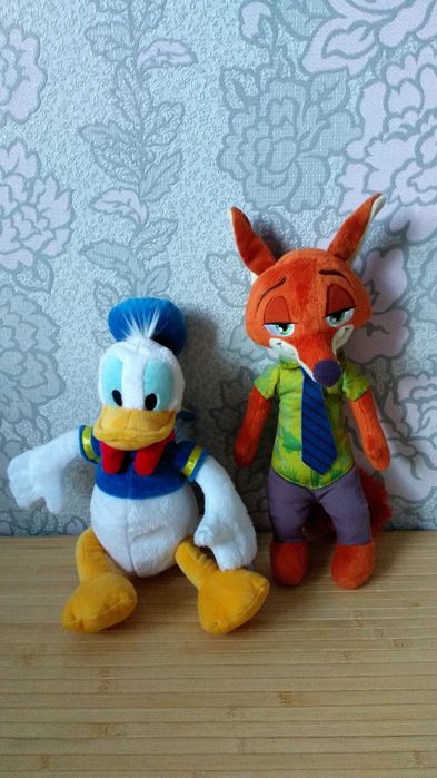 Микки Маус Disney Store Дональд Олаф Смурфик  Дисней лот