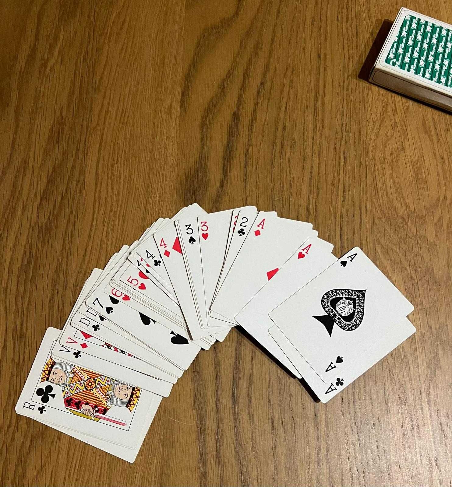 Baralho de Cartas TAP – Clássico e Colecionável