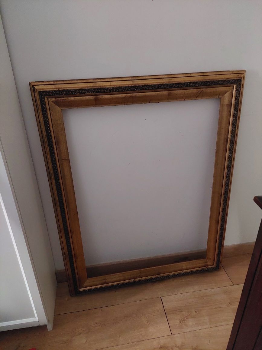 Moldura em talha dourada