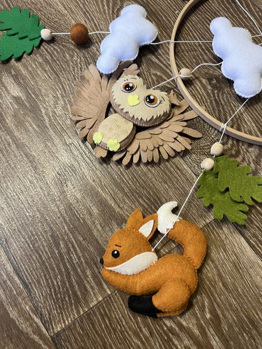 Мобіль з фетру, музичний блок, тримач