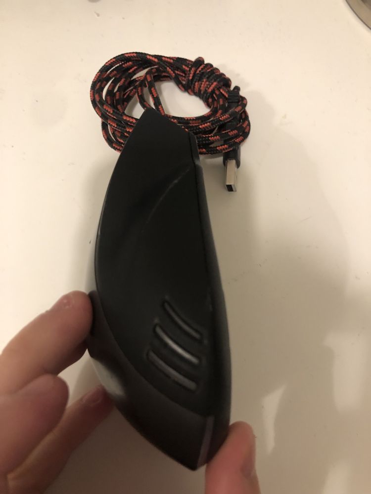 Myszka Genesis Xenon 210