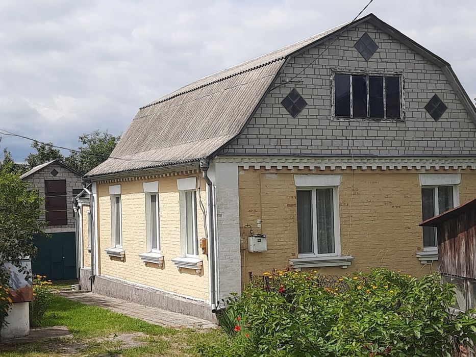 Продам цегляний будинок 90 кв.м. 11.5 соток землі