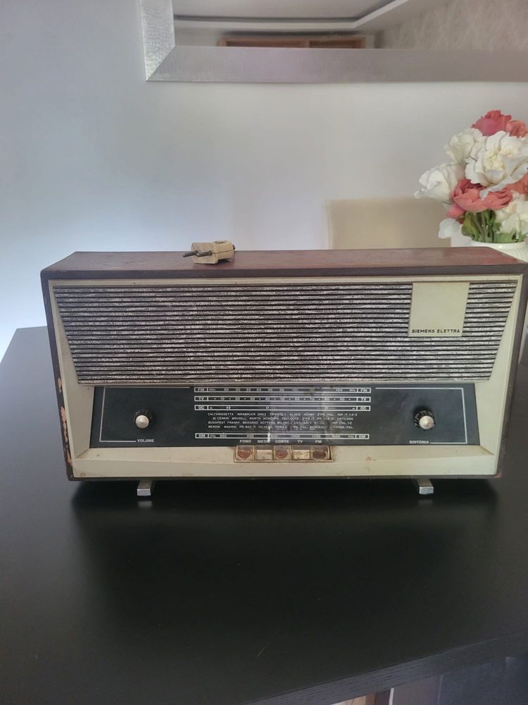 Rádio vintage Siemens Elettra