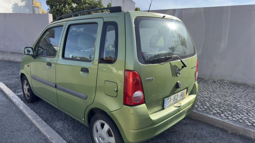 Opel agila 12 carro usado