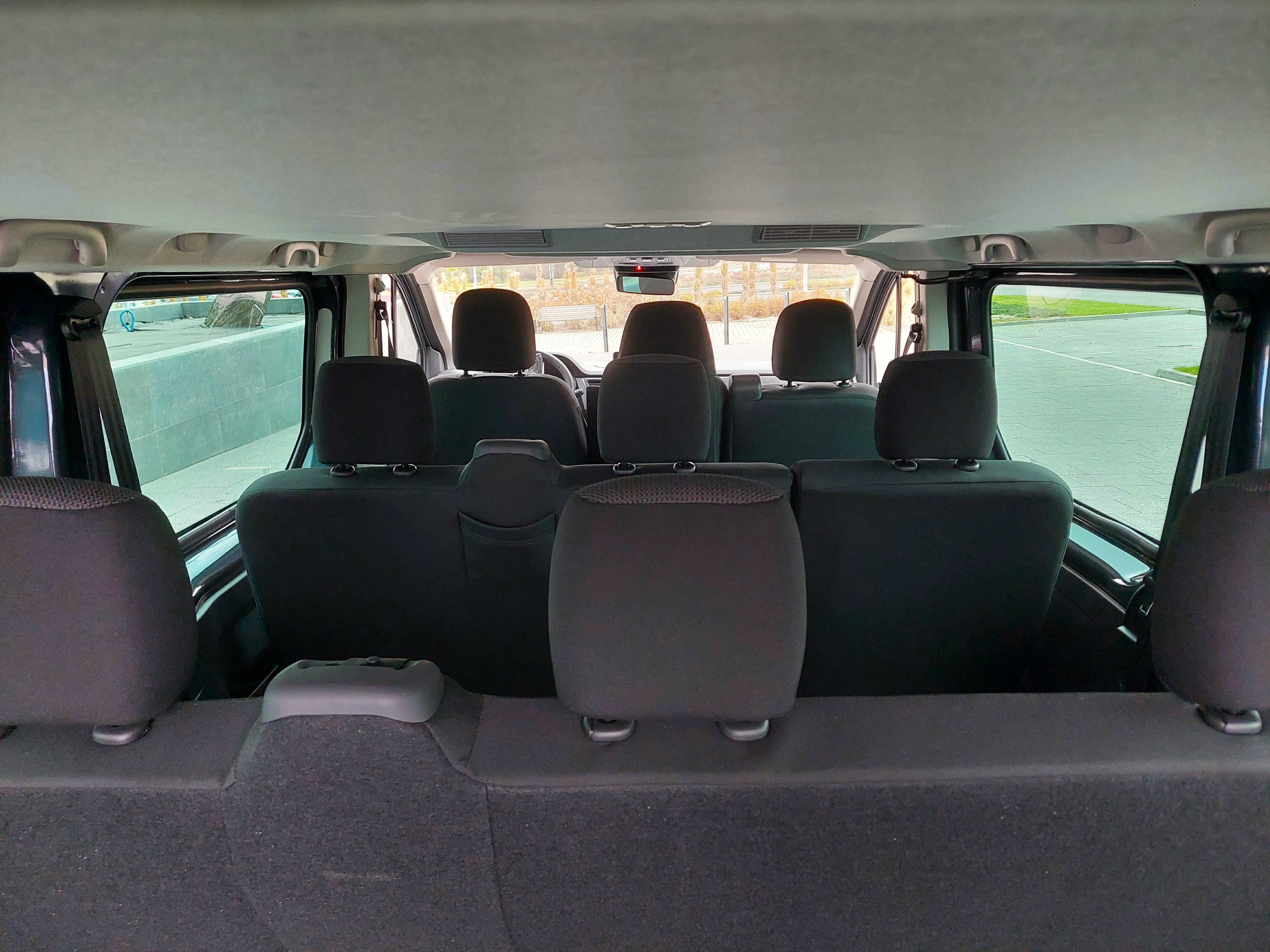 Wynajem bus Renault Trafic Long - 9 osób! Winiety w cenie / hak