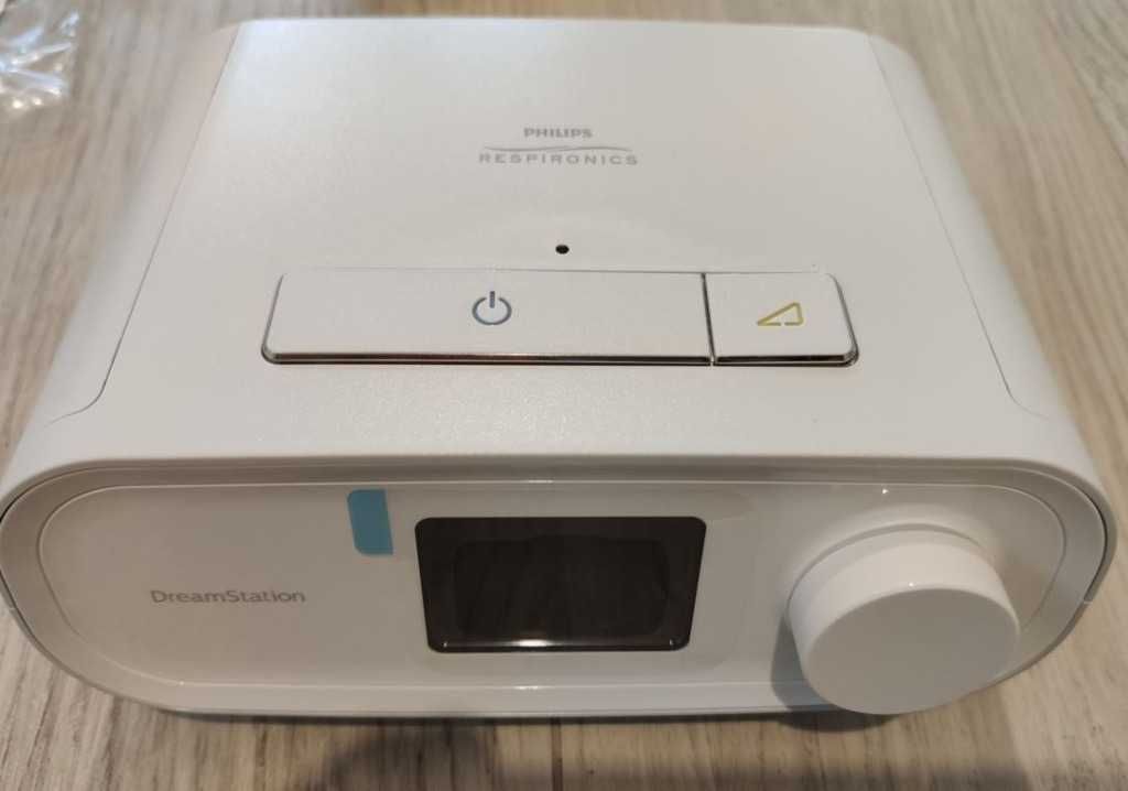 DreamStation Pro Półautomatyczny CPAP z nawilżaczem