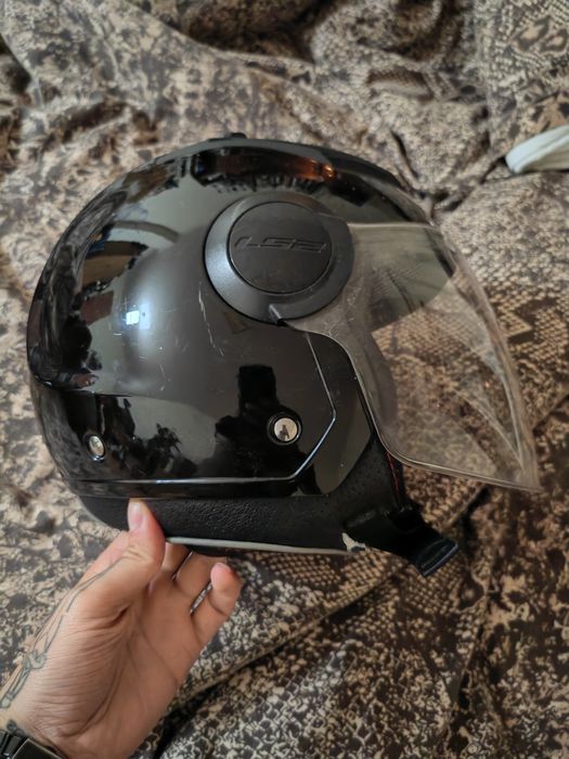 Capacete airflow ls2