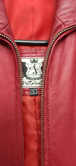 Продам за 550 гр кожаный тренч- куртку