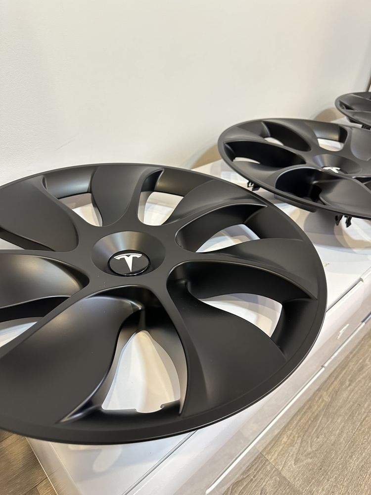 Колпаки колесные Tesla Model Y R19 Uberturbine Ковпаки Тесла нові