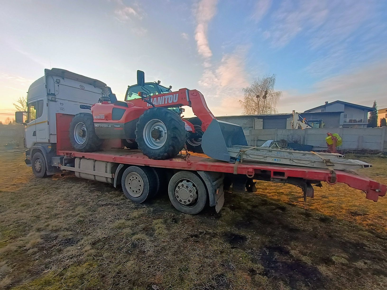Transport maszyn ciągników przyczep wózków do 7 i 14 ton cały kraj