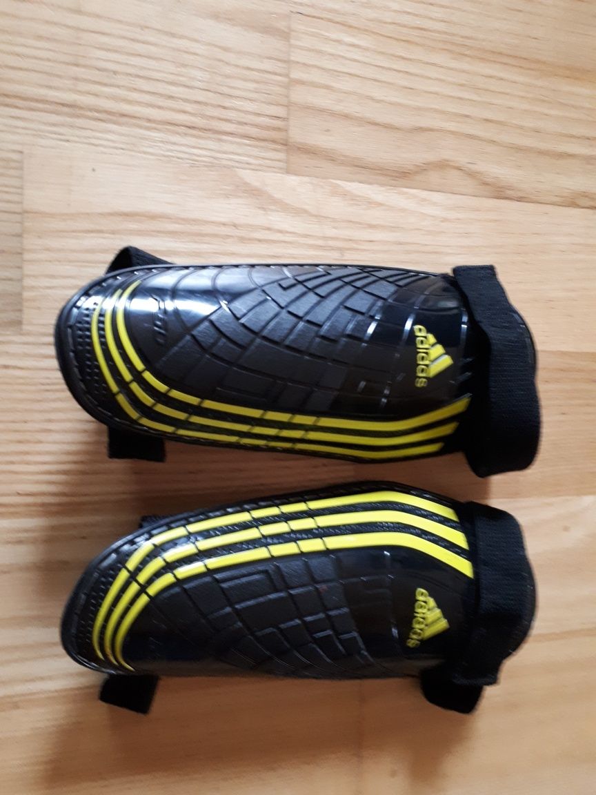 Ochraniacze piłkarski Adidas F50