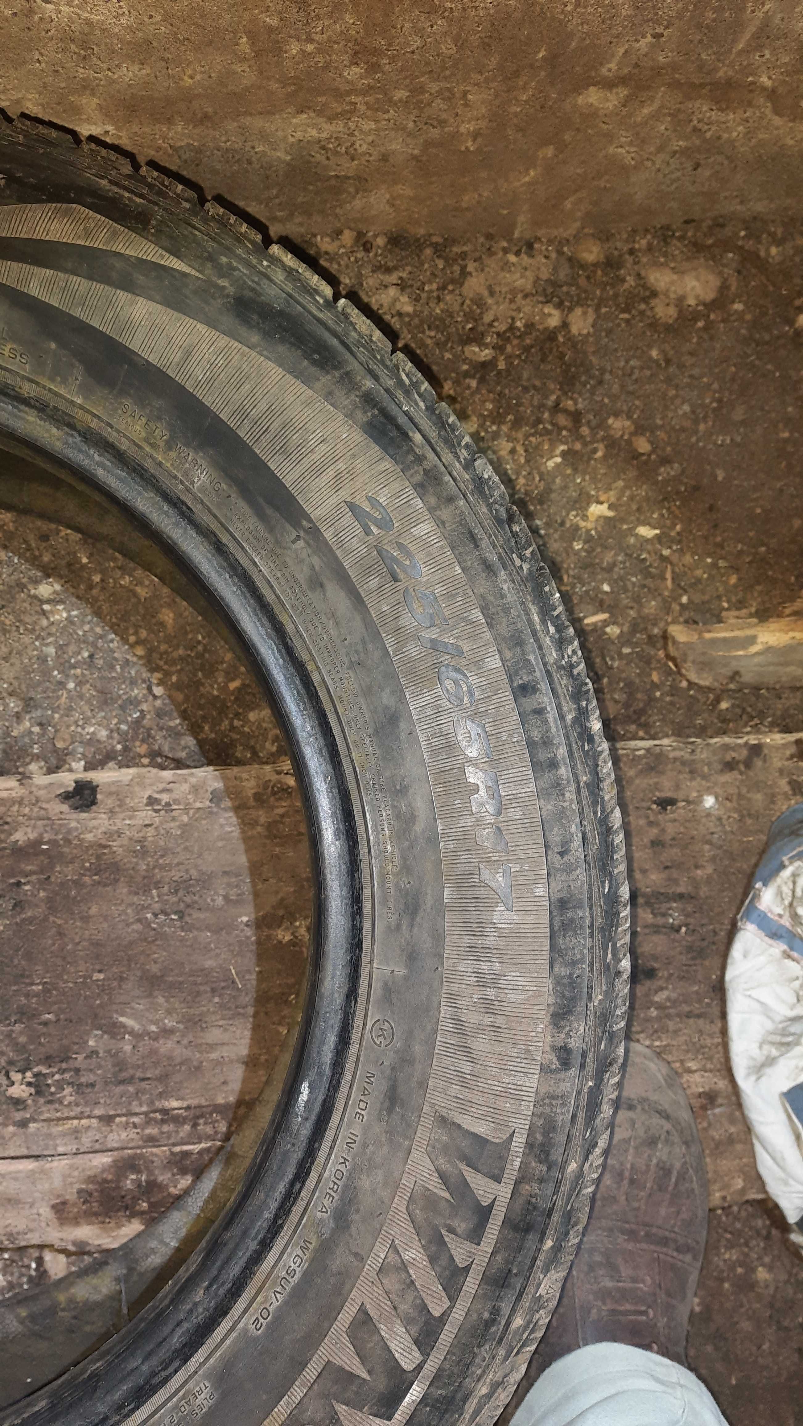 Продам шину 225/65 R17